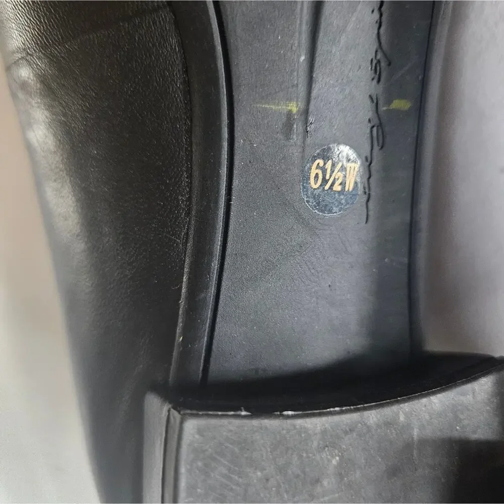 Easy Spirit Caldese leather pumps in black, 1 inch block heel, leather upper.